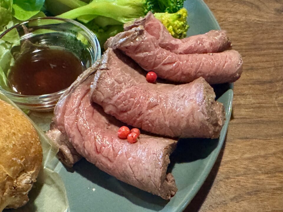 「HARIYO ハリヨ」クリスマス限定・ワンプレートランチ