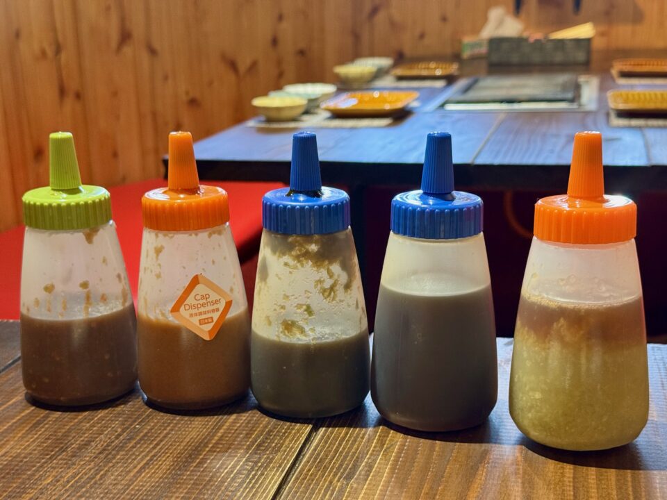 「大八商店のはなれ」タレ