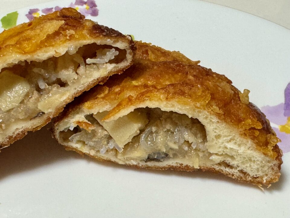 「シェルブール」ピロシキ