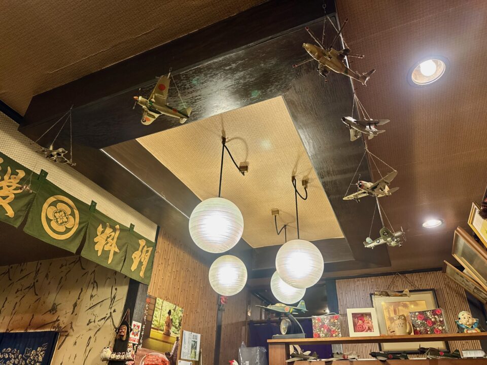 「うなぎの幸栄 大道店」店内