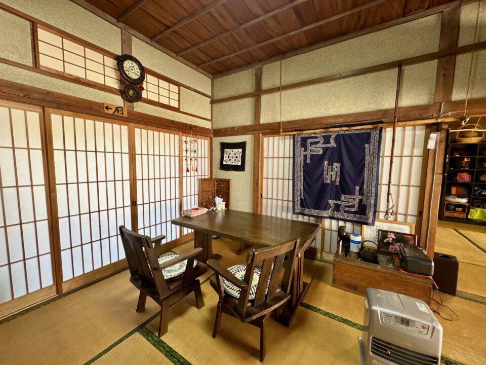 「はた屋」店内