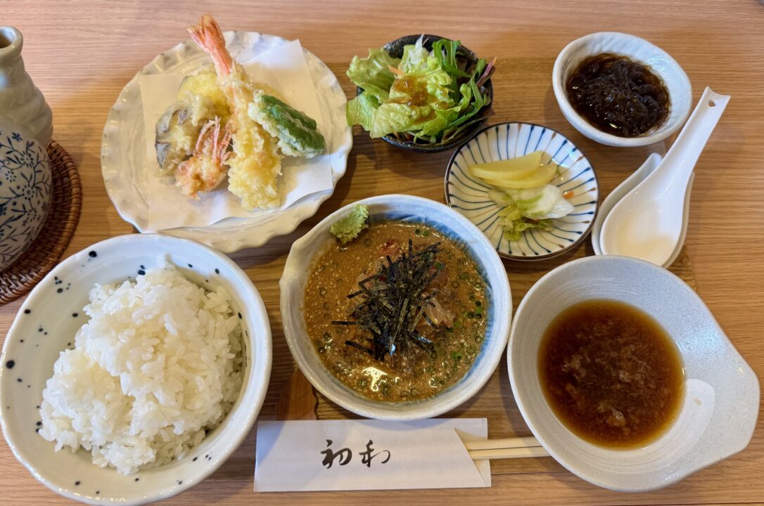 「お食事処 初和」鯛茶天ぷらセット