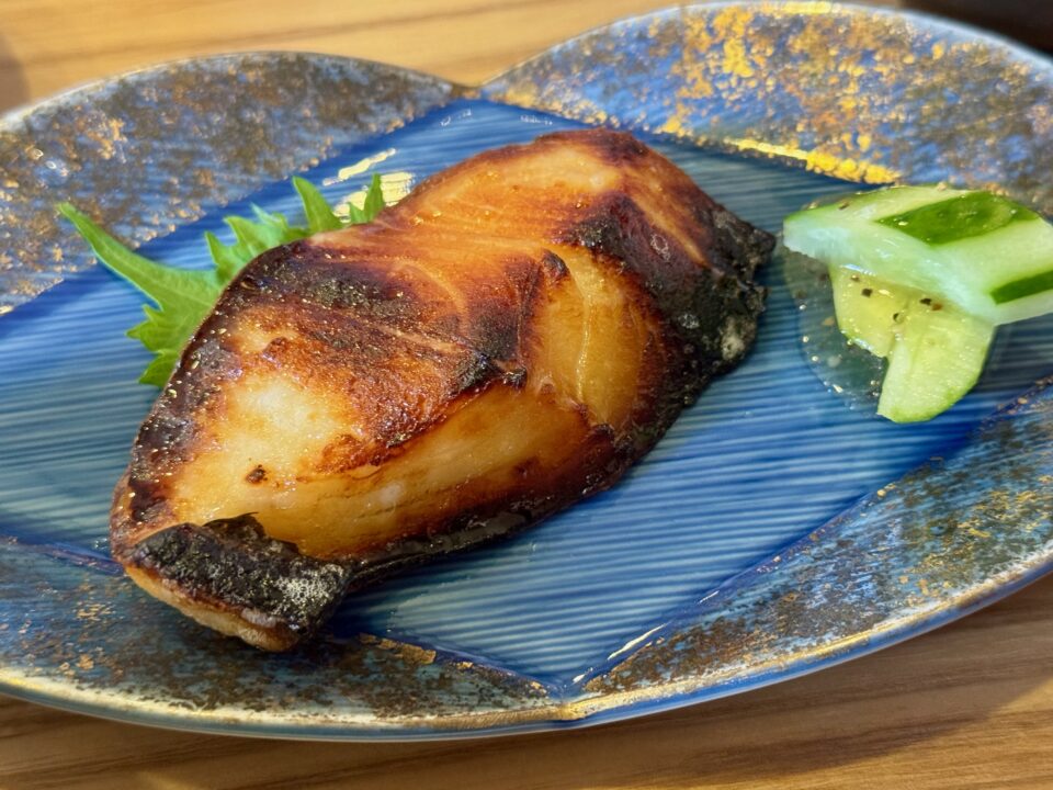 「お食事処 初和」焼き魚定食(銀だらの西京焼き)