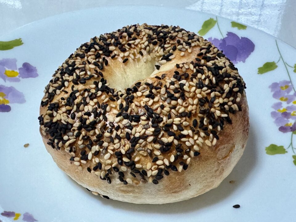 「パン工房 グルマン」丹波黒豆ベーグル