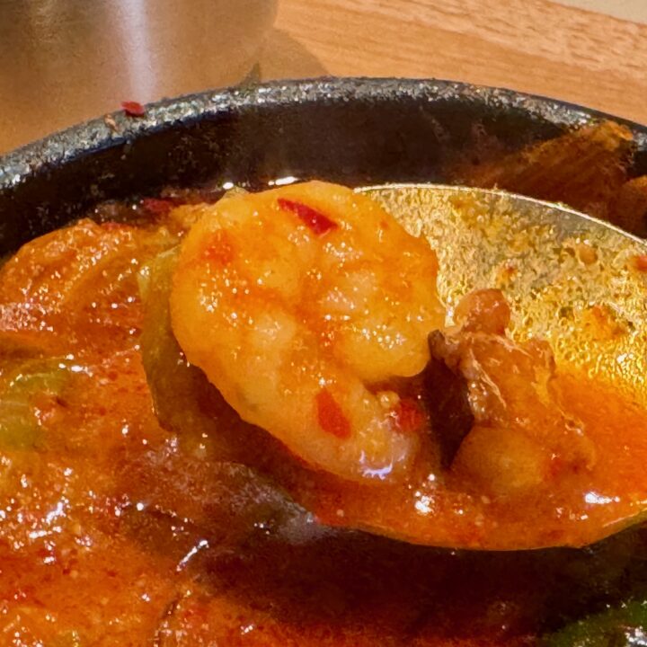 柳氏夫人（ゆーしぷいん）」旨辛ナッコプセと白米