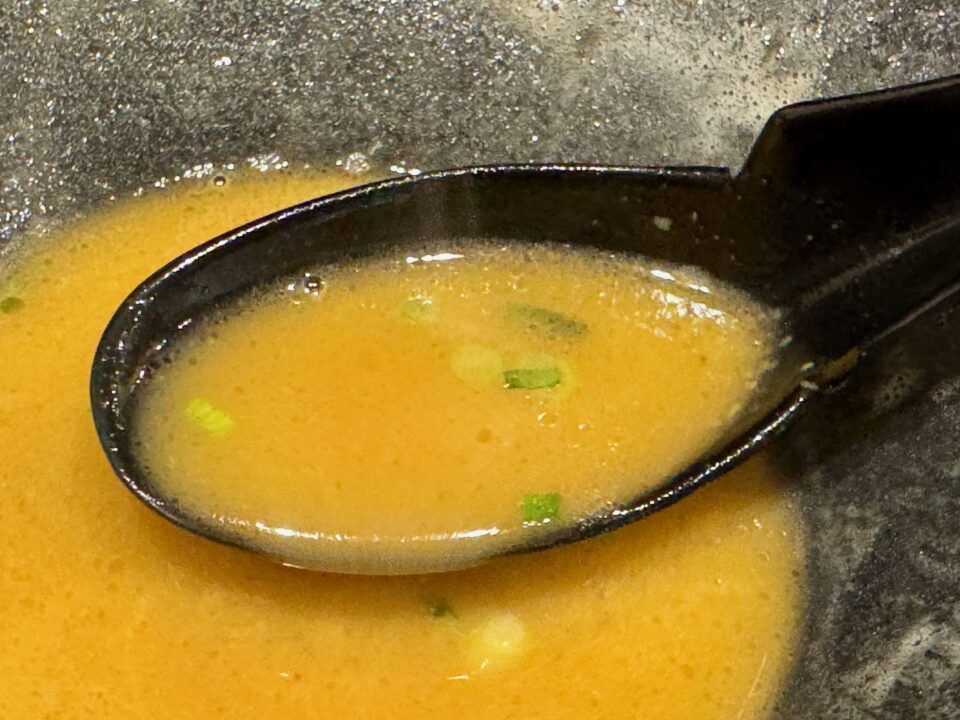 「あんてい〜はなれ〜」純とんこつラーメン【赤】