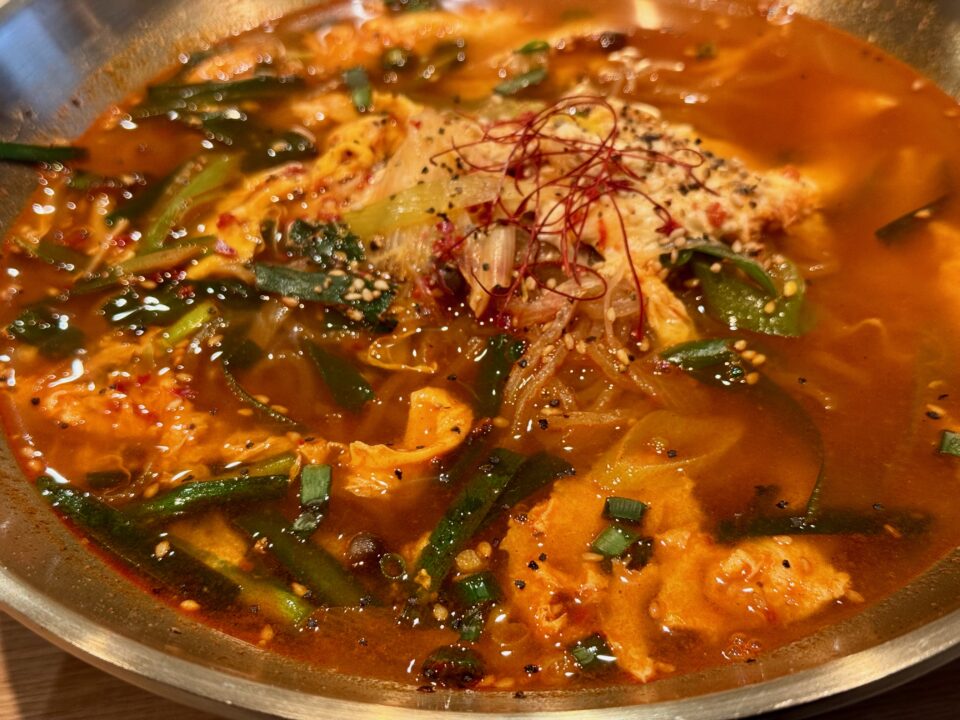 柳氏夫人（ゆーしぷいん）」夫人の旨い辛麺