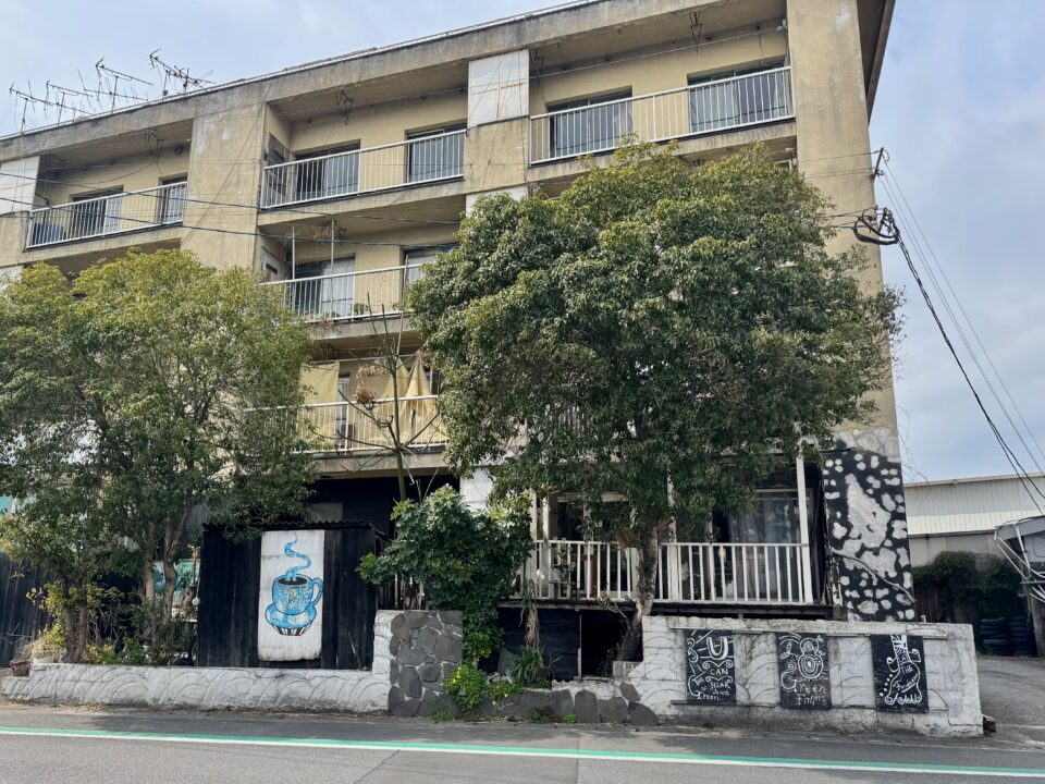 「ABEM ABETHI COFFEE」（アベムアベチコーヒー）外観