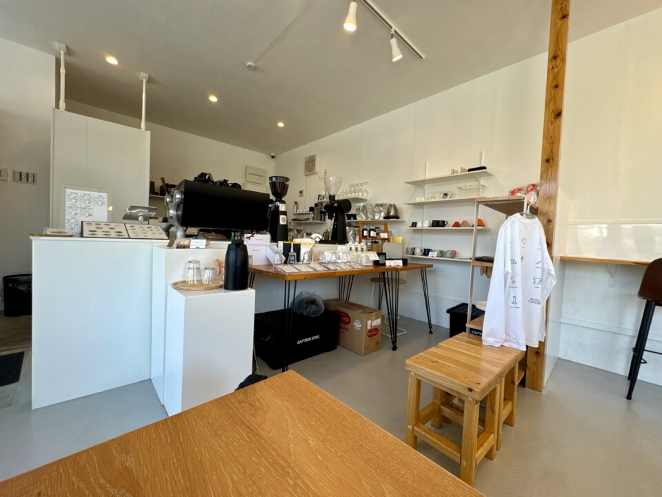 「SHIYA COFFEE」店内