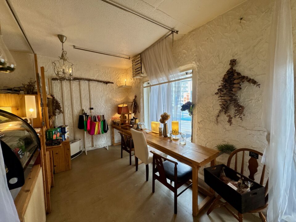 「ABEM ABETHI COFFEE」（アベムアベチコーヒー）店内