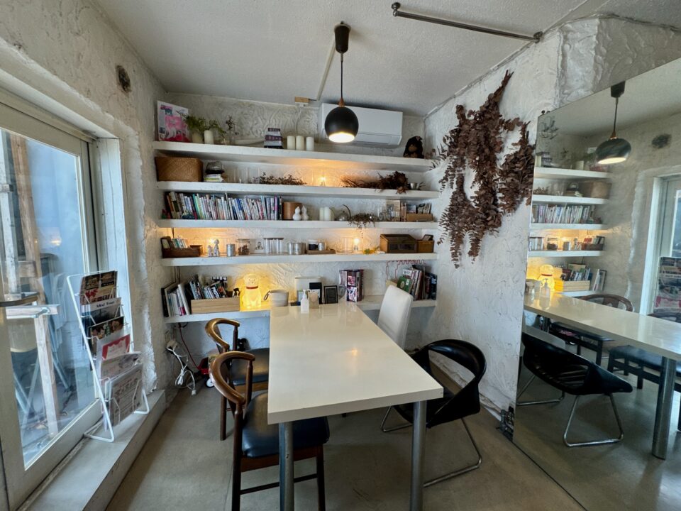 「ABEM ABETHI COFFEE」（アベムアベチコーヒー）店内