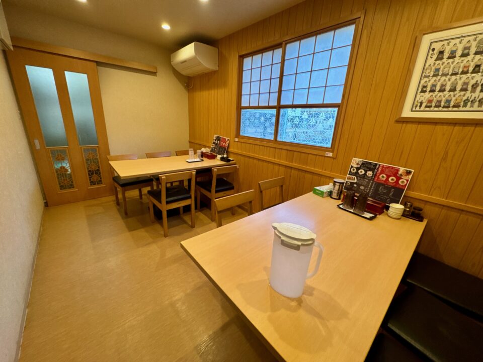 「ラーメンいっちゃん琴別府店」店内