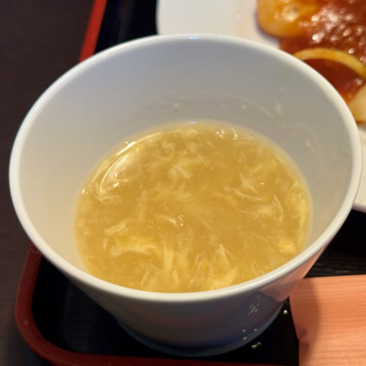 「中国料理 ながさき家」1500円ランチ(エビチリ・大粒カキ油淋ソース)