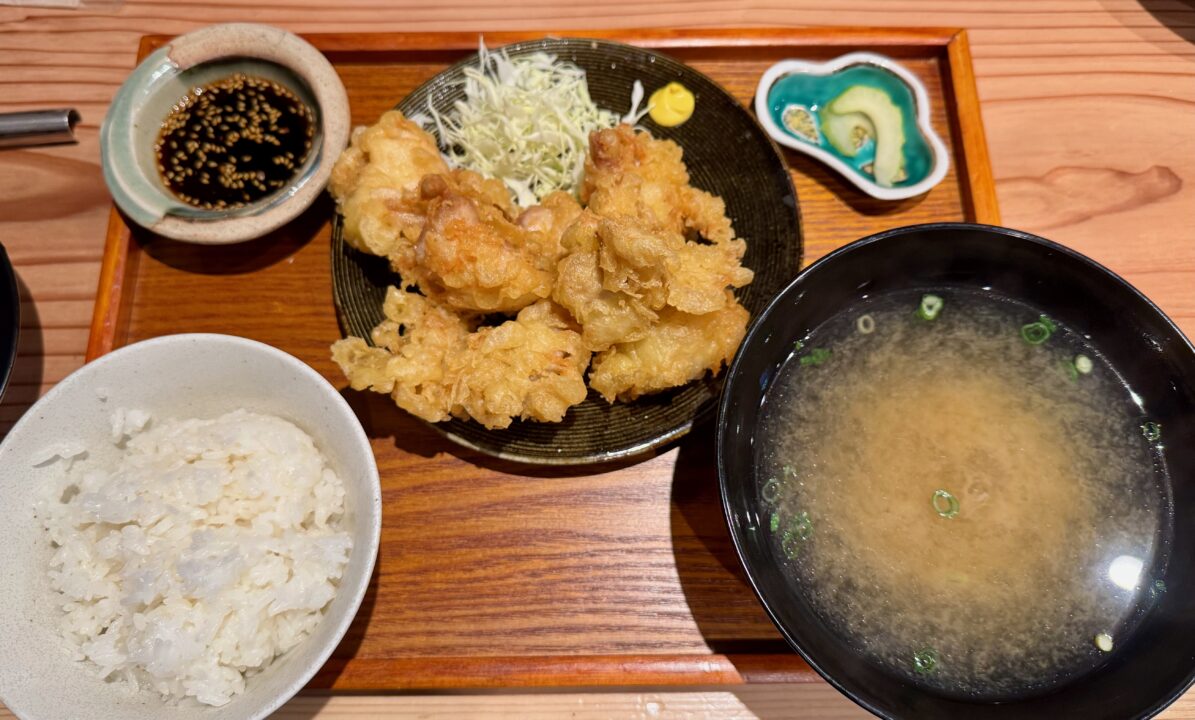 「地鶏屋 井むら」鶏天定食
