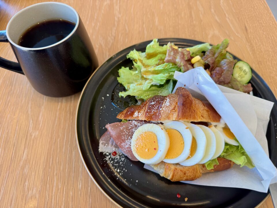 「SHIYA COFFEE」生ハム エッグサンドセット