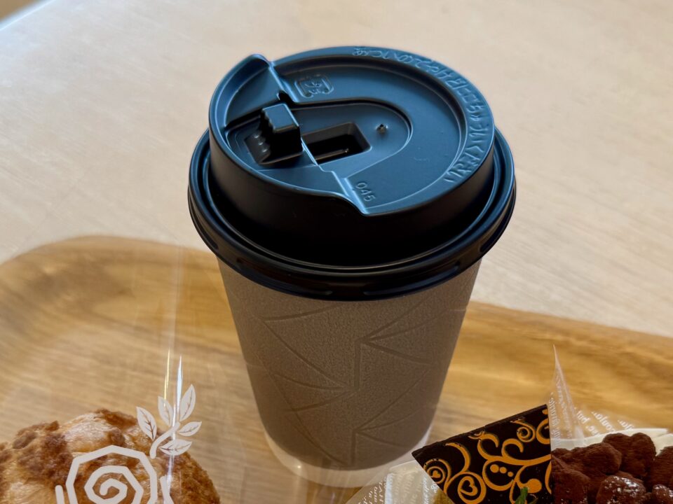 「sweets & cafe tree」（スイーツアンドカフェ ツリー）ホットコーヒー