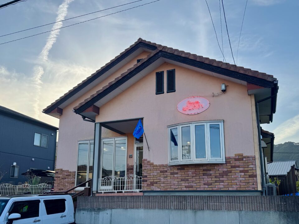 「チャーリーブラウン」外観