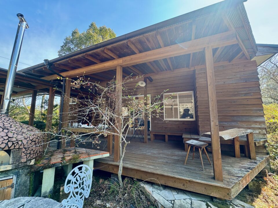 「カフェ ペーパームーン」テラス