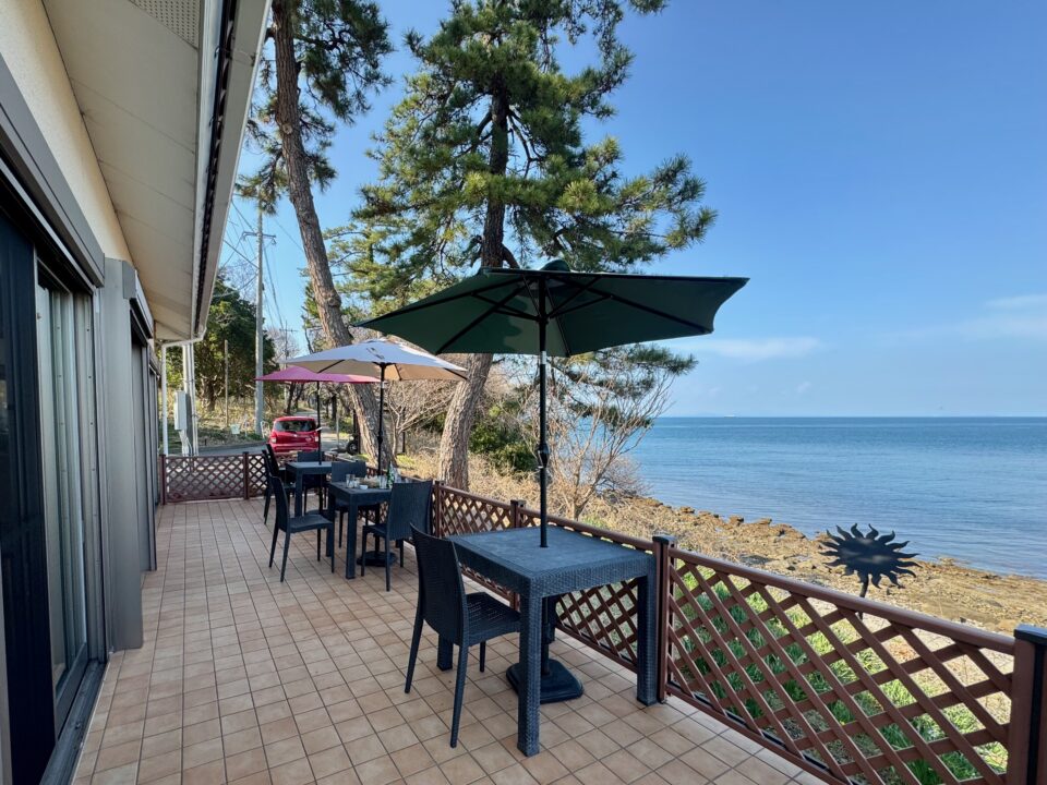 「花キッチンfiore」テラス席