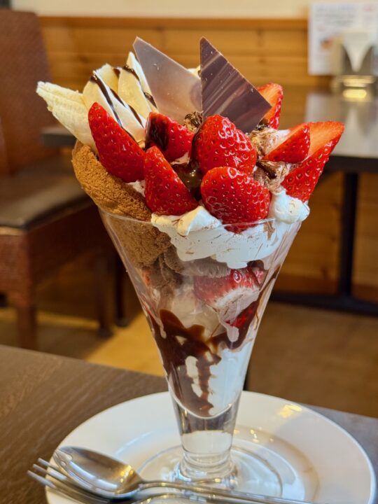 「チャーリーブラウン」チョコパフェ