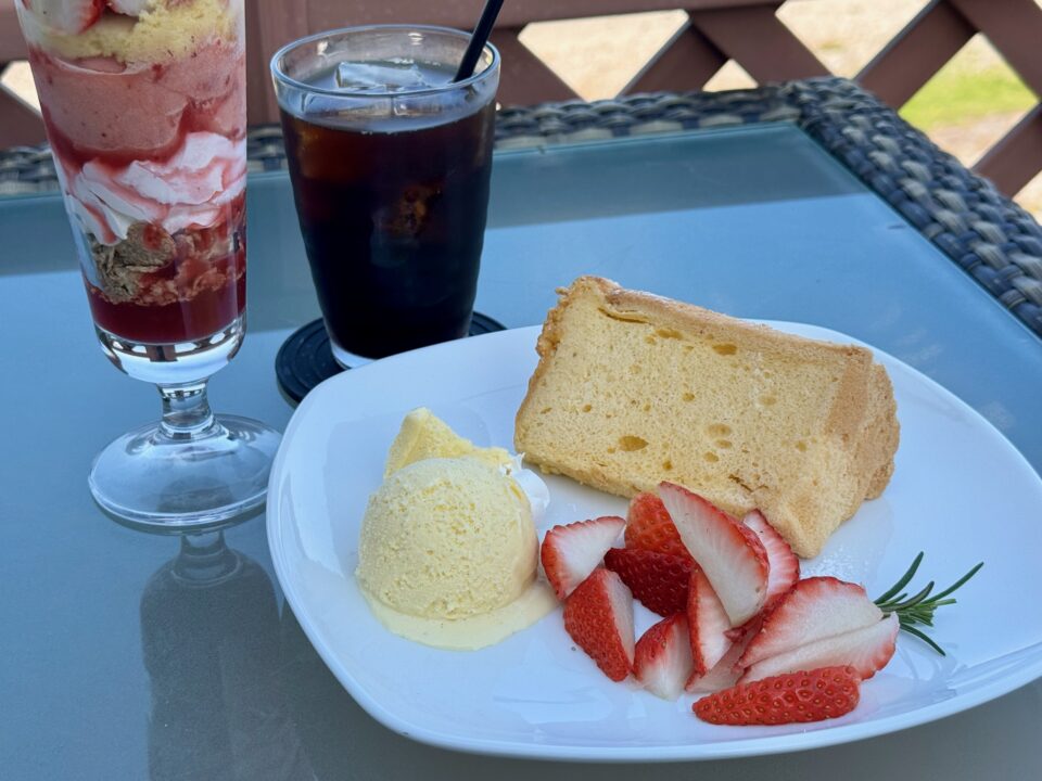 「花キッチンfiore」菜の花シフォンケーキ