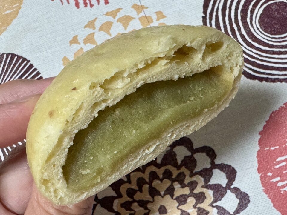 「若妻の店」炭酸まんじゅう・いもあん