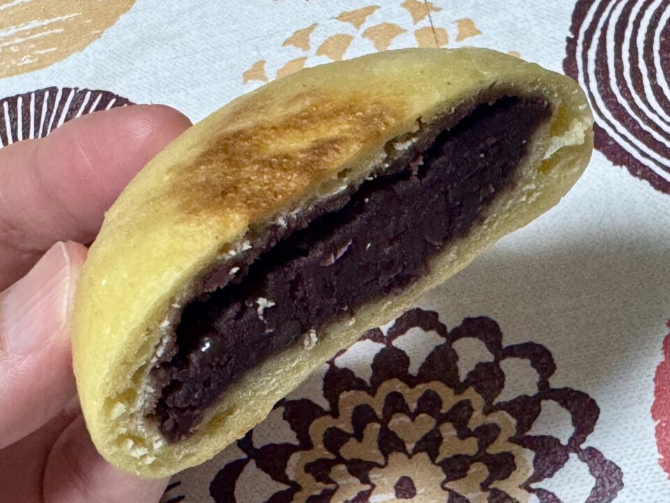 「若妻の店」炭酸まんじゅう・やきもち