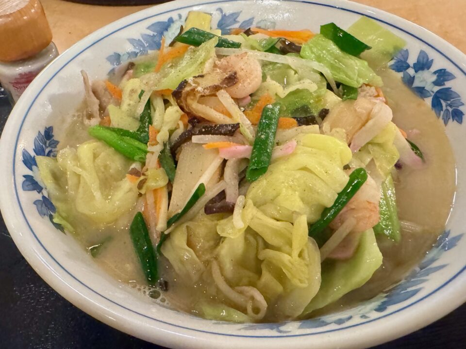 「レストラン暖家」天火麺