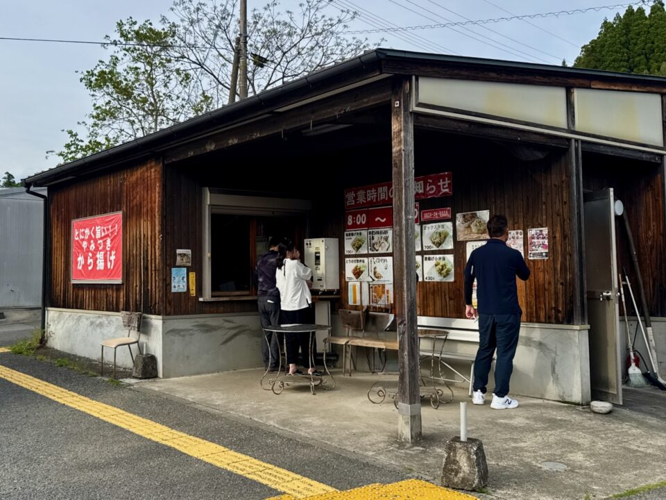 「弁当屋(やみつきから揚げ)」外観