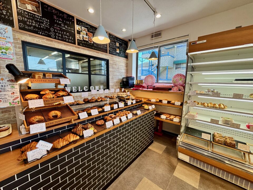 「Boulangerie RaviN 別府木村家」店内