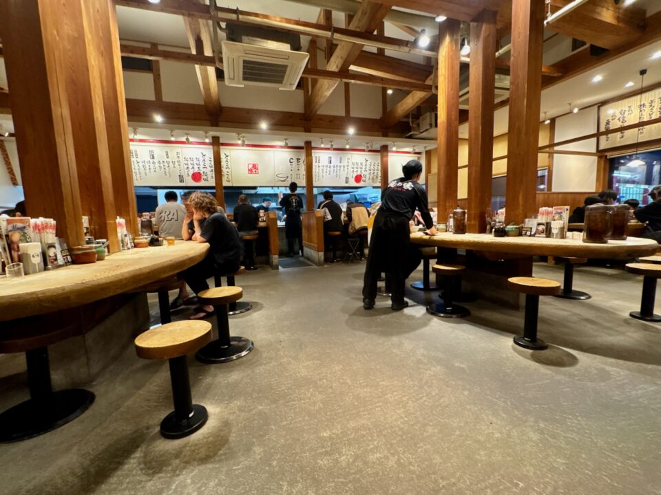 「ラーメン龍の家 下郡バイパス店」店内