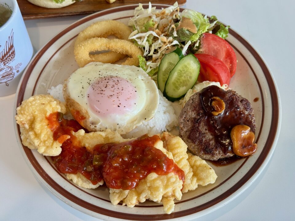 「210Burgers」ロコモコ＆とり天
