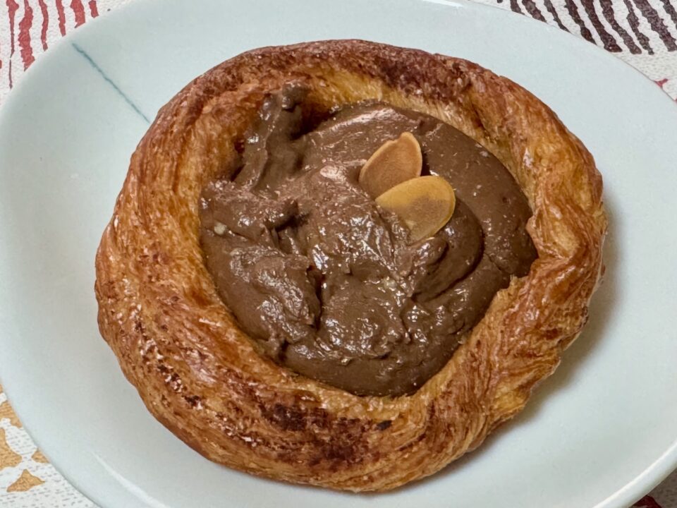 「Boulangerie RaviN 別府木村家」ブリオッシュショコラクリームパン