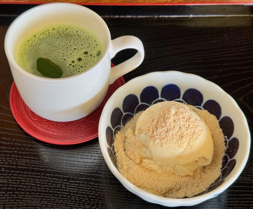 「豆富処 とら吉」ばくだんあげ定食・ドリンクとデザートセット