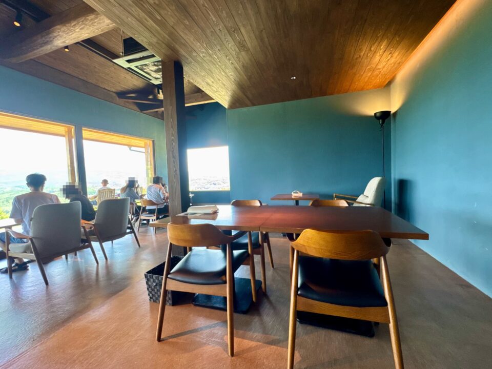 「Cafe 風と土」店内
