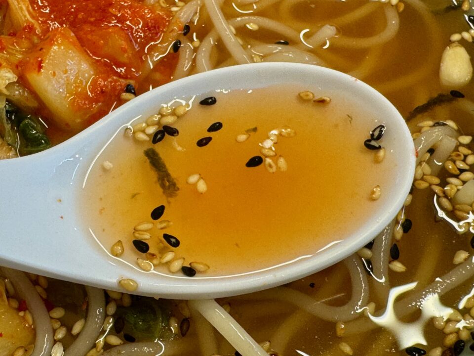 「冷麺・温麺 芳華」薬膳冷麺