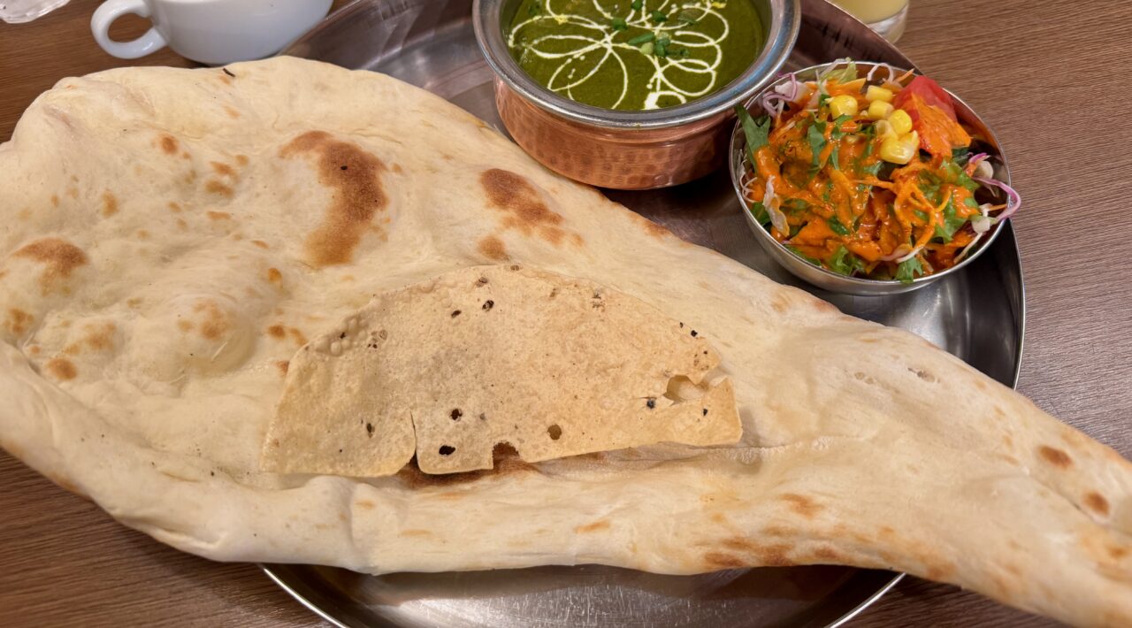 「インド・ネパール料理 チャンドラマ」ナンランチ
