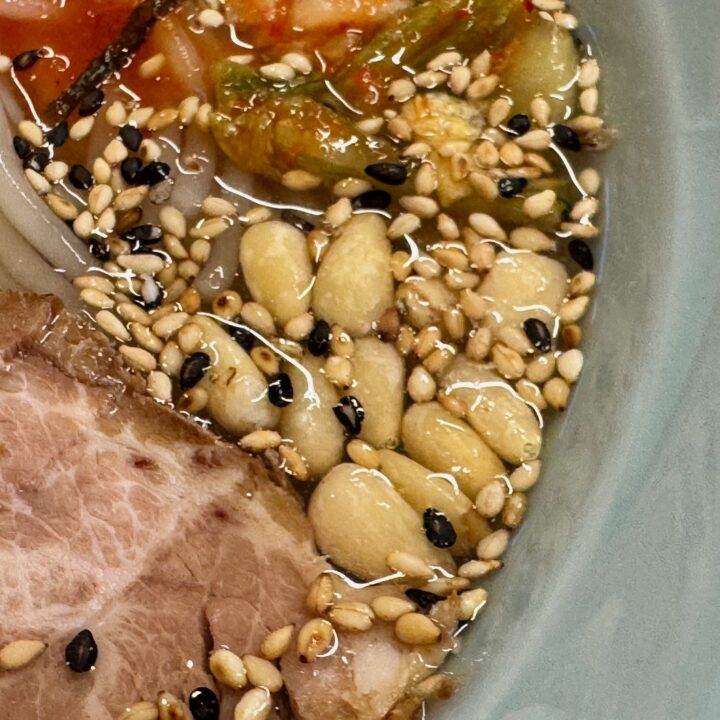 「冷麺・温麺 芳華」薬膳冷麺
