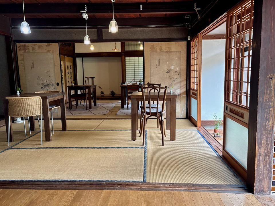 「深見堂」店内