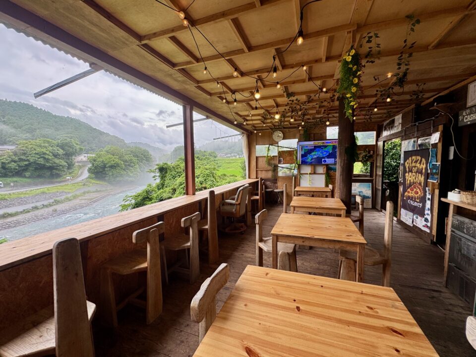 「カフェパラム」店内