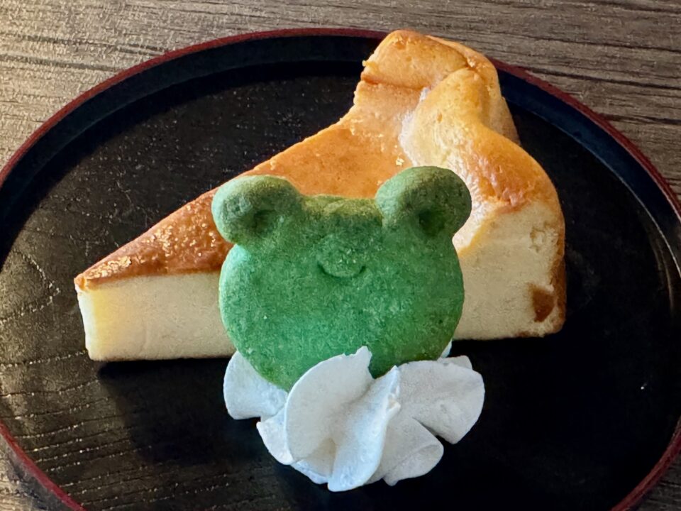 「Lunch＆Cafe SOSHIJI」ベイクドチーズケーキ