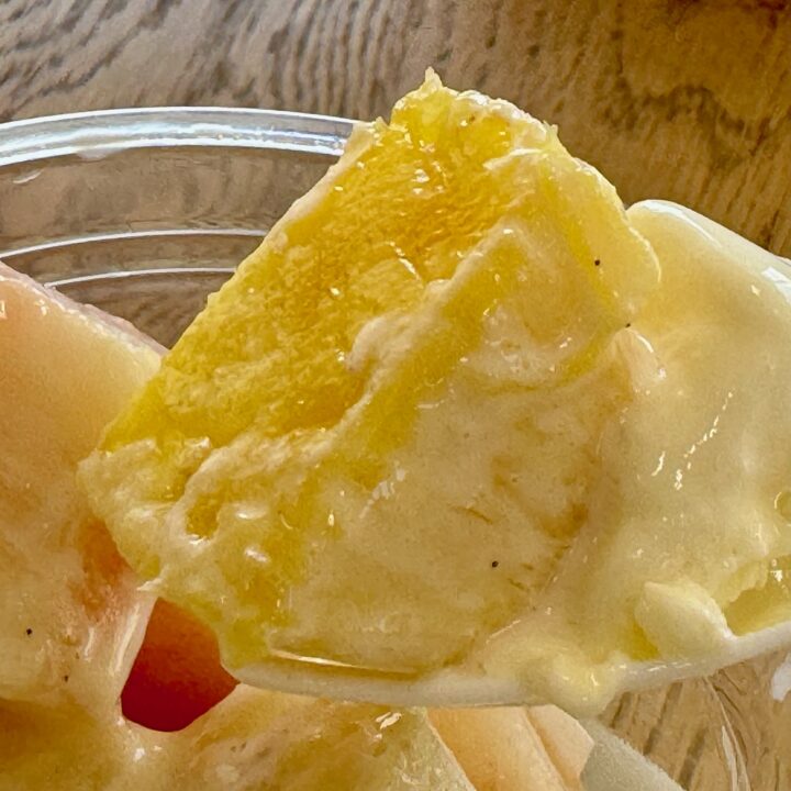 「D Cafe Natural」(ディー カフェ ナチュラル)ももパフェ