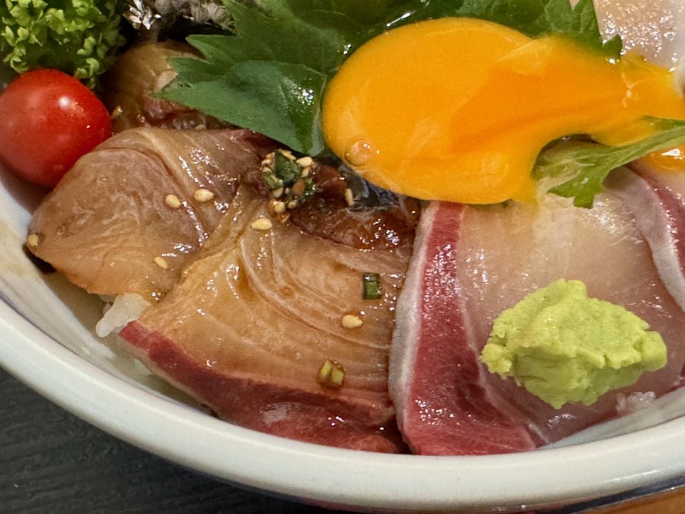 「うさぎ亭」海の幸丼セット