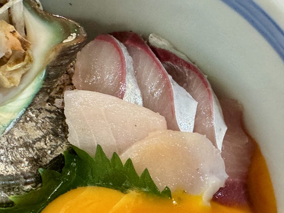 「うさぎ亭」海の幸丼セット