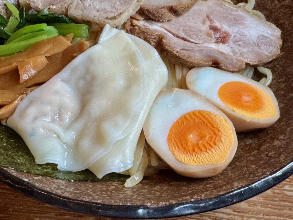 「つけ麺・らー麺 はぐるま」はぐるまスペシャル（醤油）