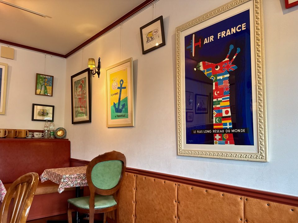「Chez Maman(シェ・ママン)」店内