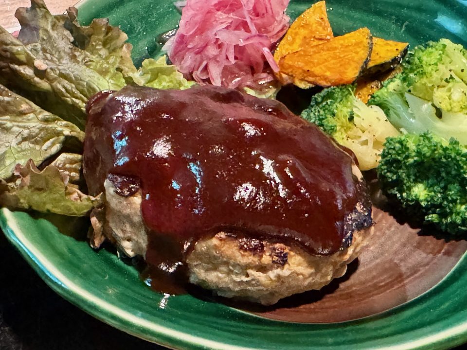 「お食事処 こぶしの木」牛こぶしハンバーグ定食