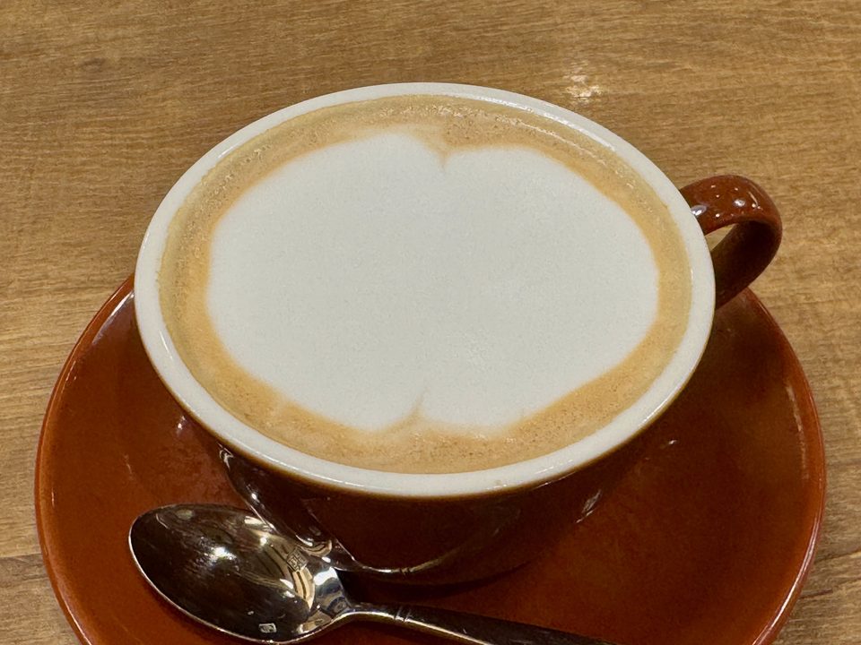 「並木街珈琲 大分光吉店」カフェラテ