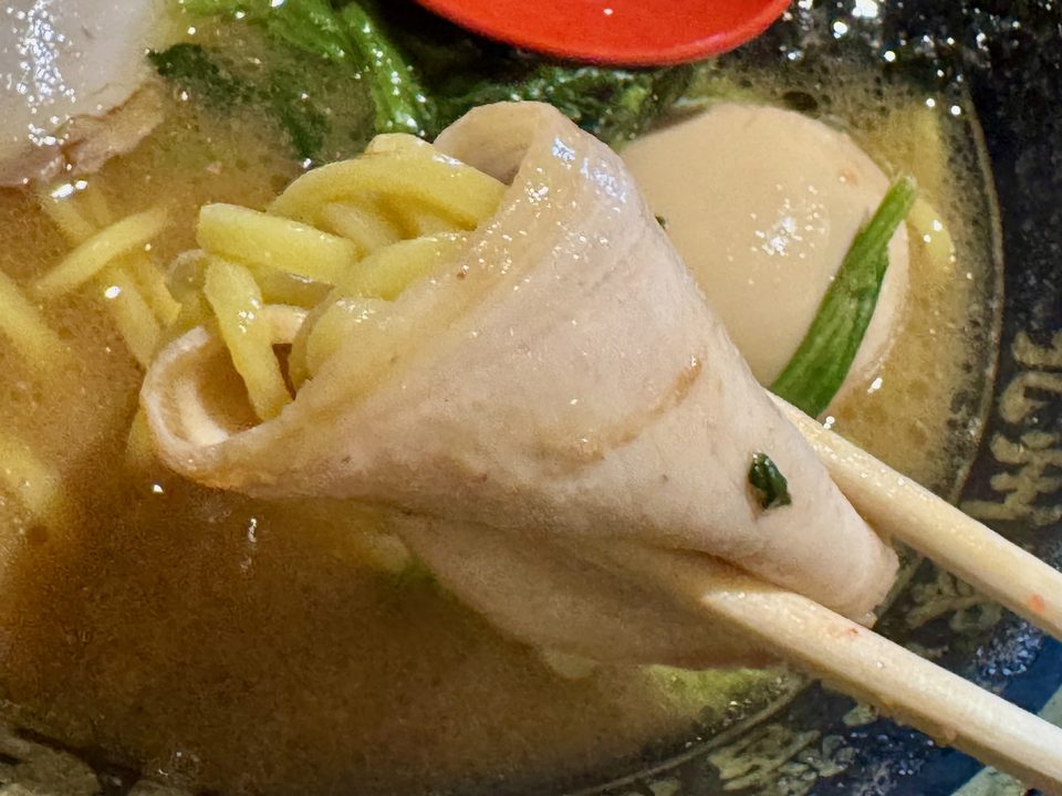 「九州豚骨醤油 鯉から竜 宗方店」特製 豚骨醤油