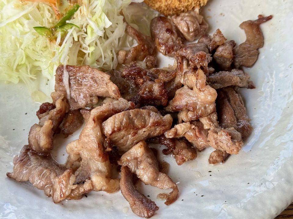 「農家レストラン べべんこ」豊後牛切り落とし定食